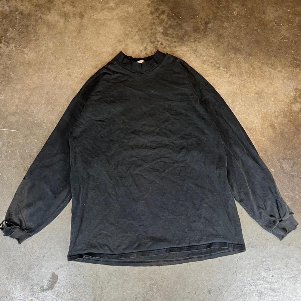 Vintage 90s Nike black long sleeve turtleneck shirt with distressing men's large